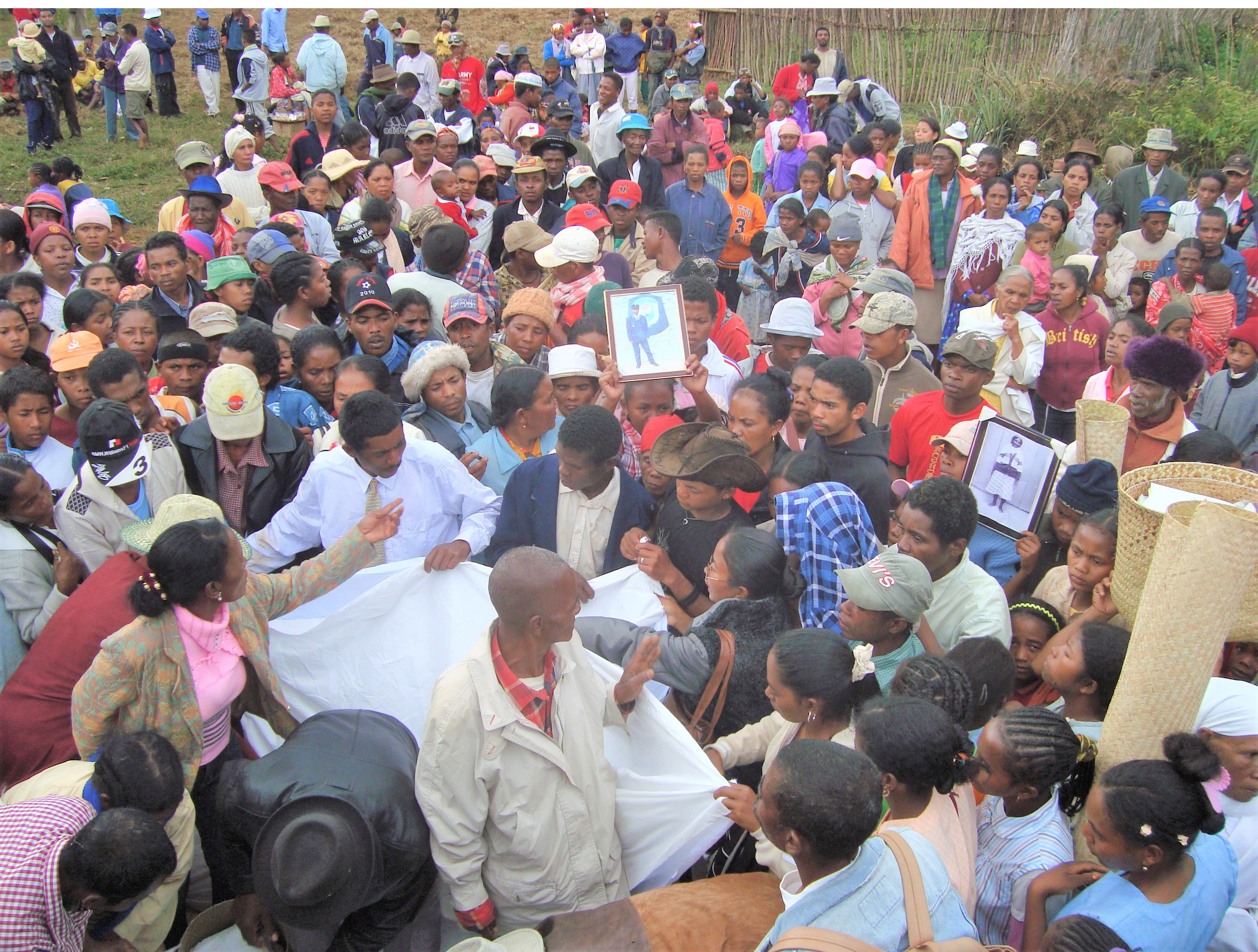 Anthropological Study of Cultural Heritage: Its Social Behavior Observed in East African Cases Anthropological Study of Cultural Heritage: Its Social Behavior Observed in East African Cases
